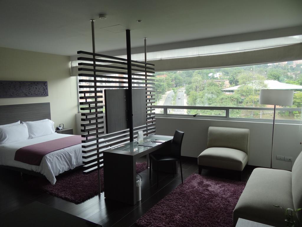 Hotel Bh El Poblado Medellín Buitenkant foto