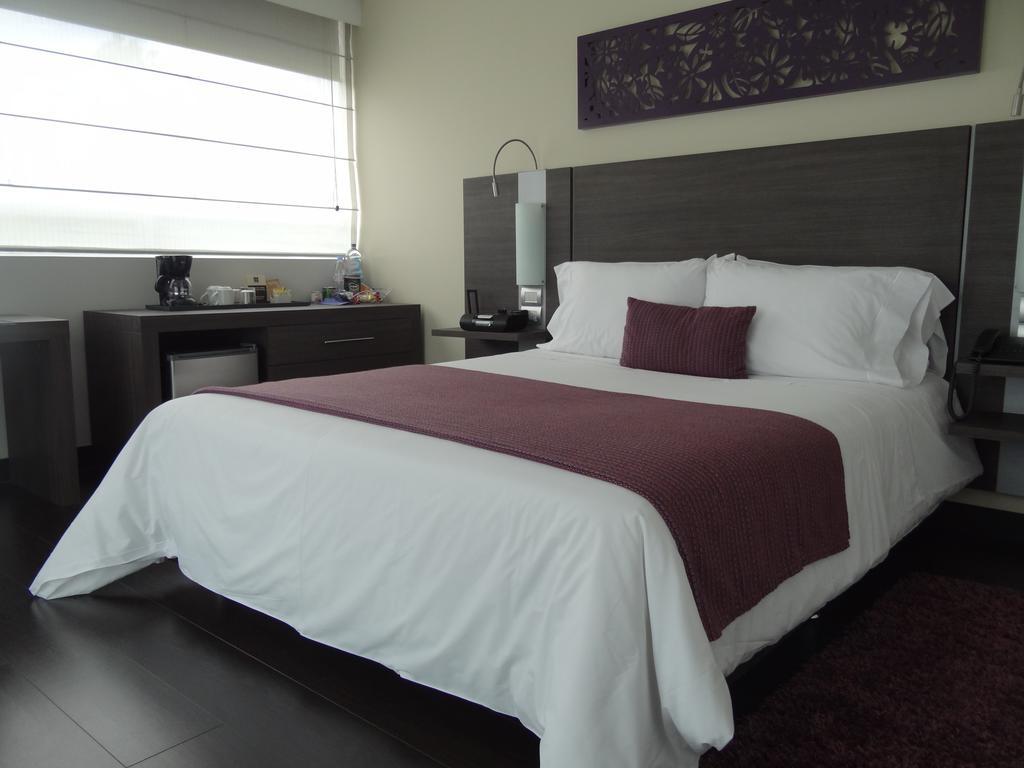 Hotel Bh El Poblado Medellín Kamer foto