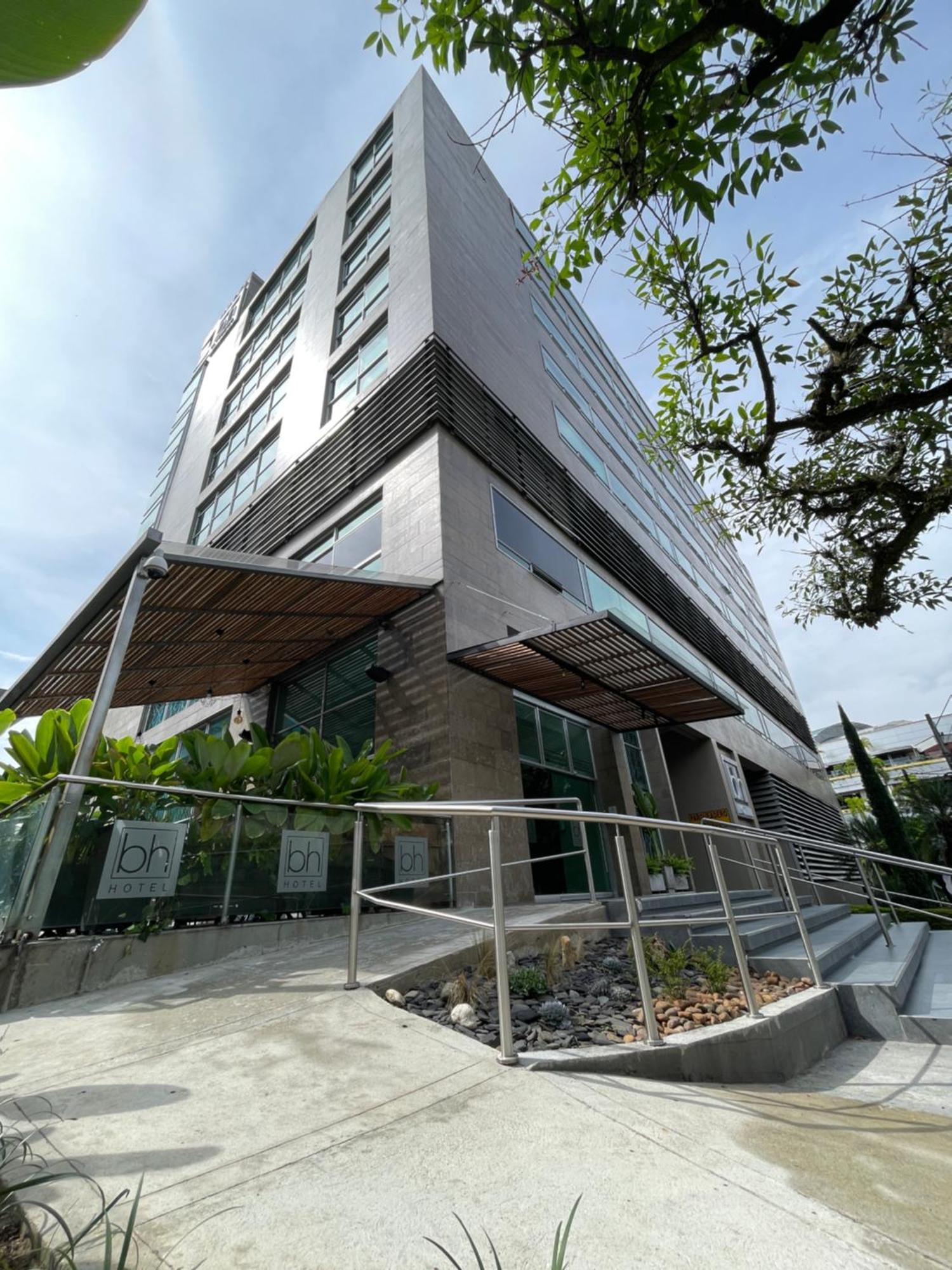 Hotel Bh El Poblado Medellín Buitenkant foto