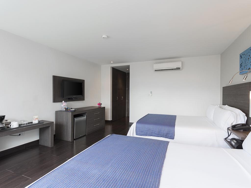 Hotel Bh El Poblado Medellín Buitenkant foto