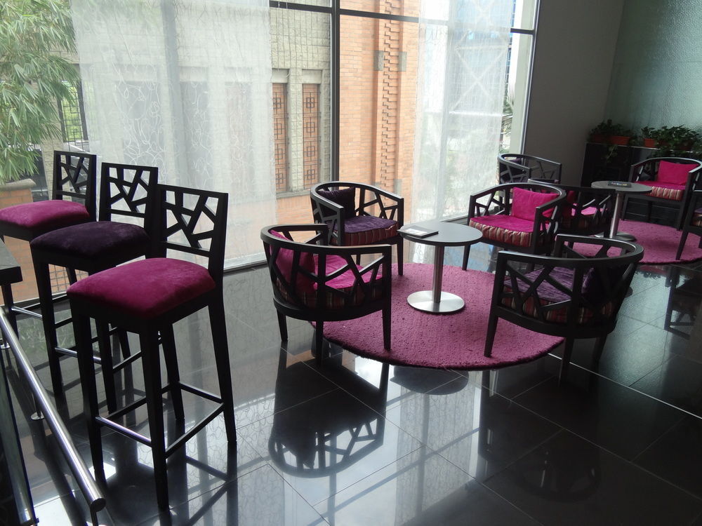 Hotel Bh El Poblado Medellín Buitenkant foto